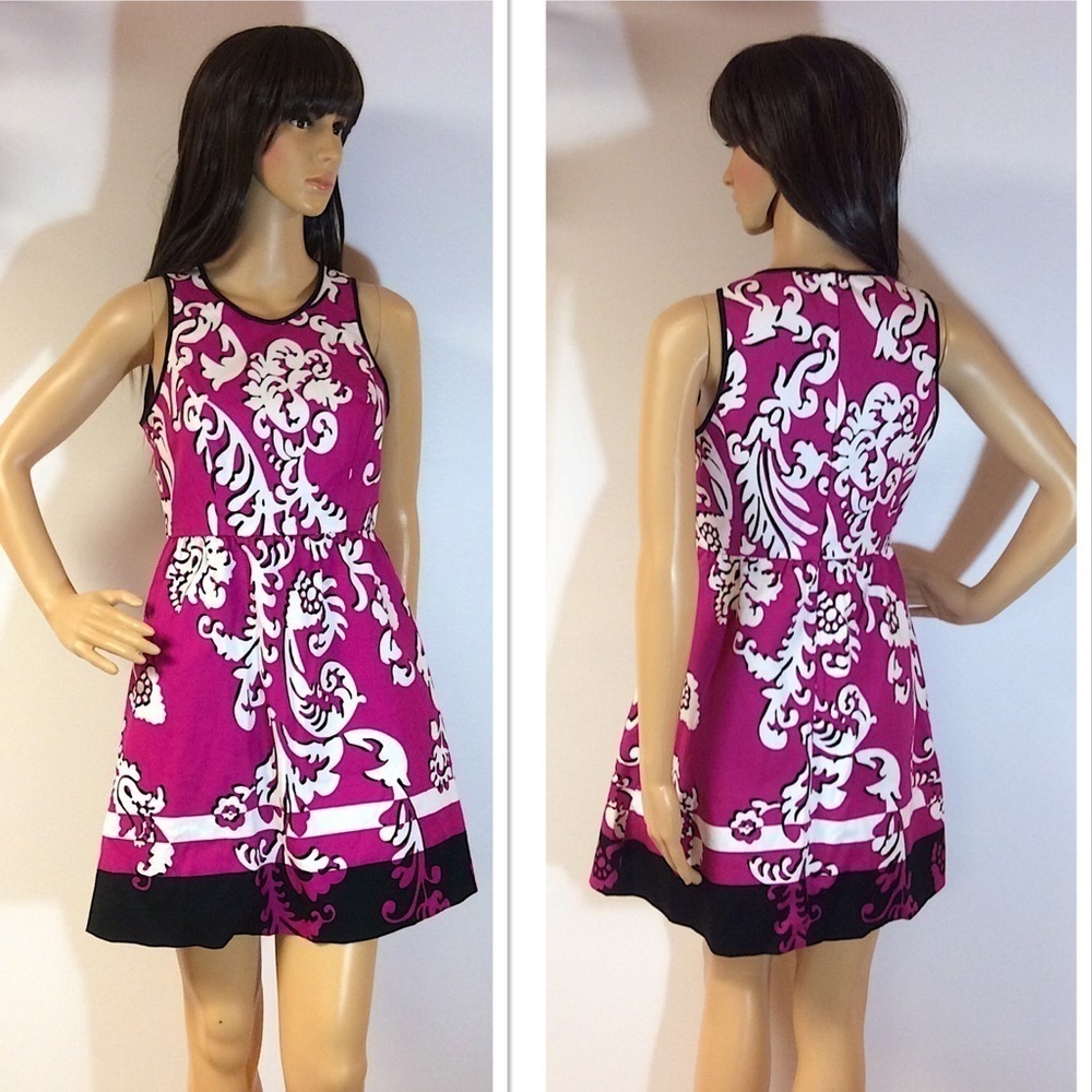 CROWN & IVY BOLD PRINT DRESS